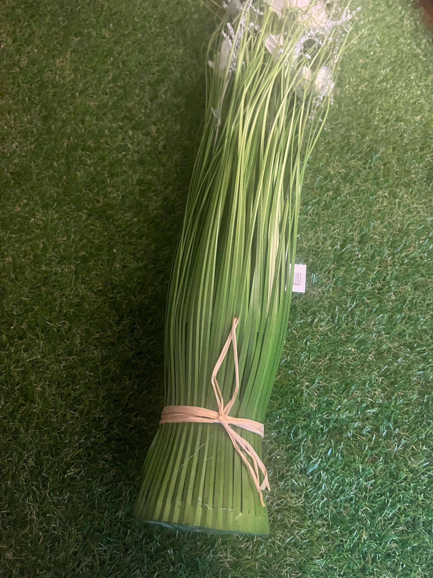 GIANT WILD POPPY & GRASS BUNCH IVORY