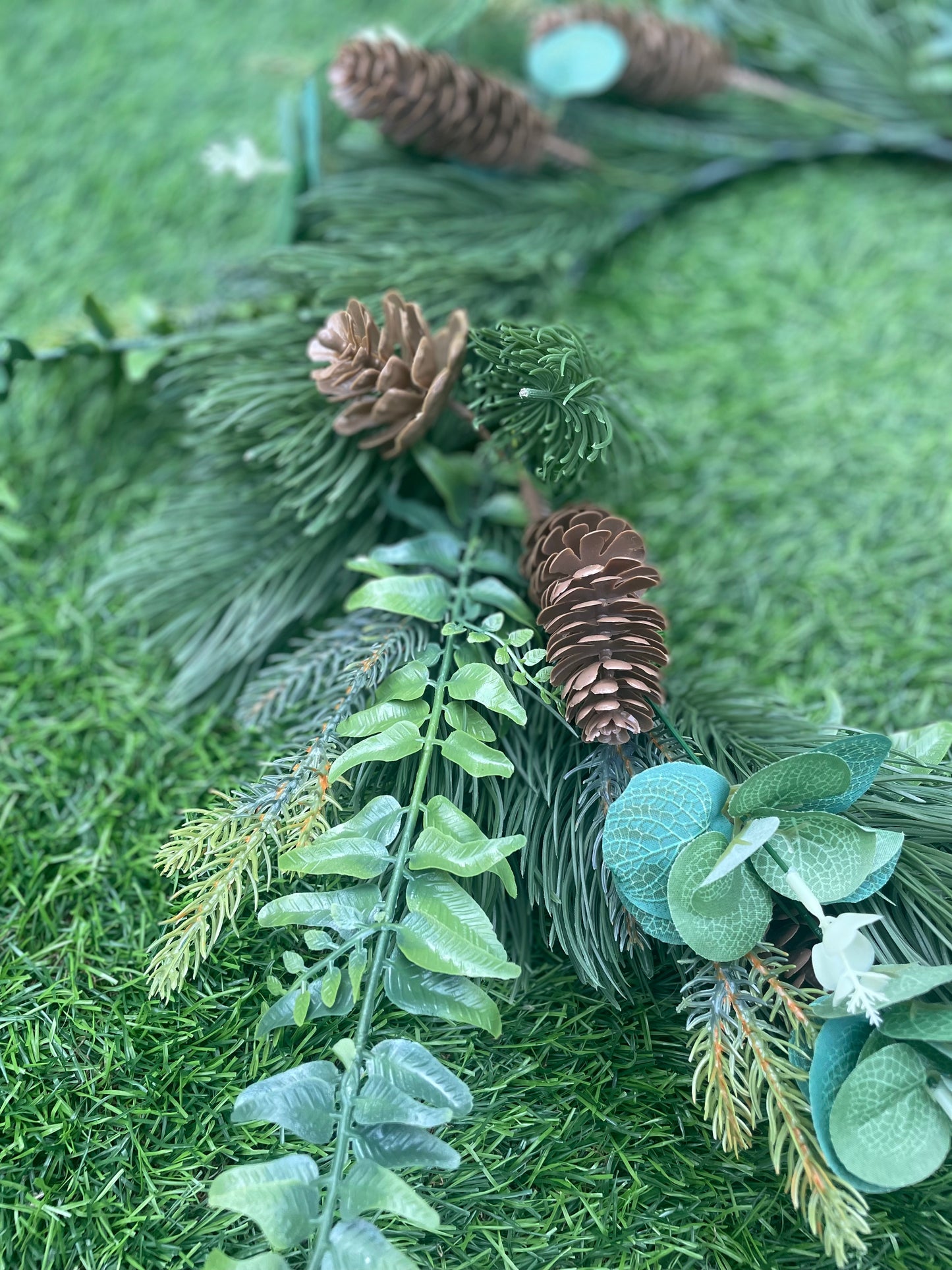 60cm CHUNKY PINE MIXED FOLIAGE WREATH