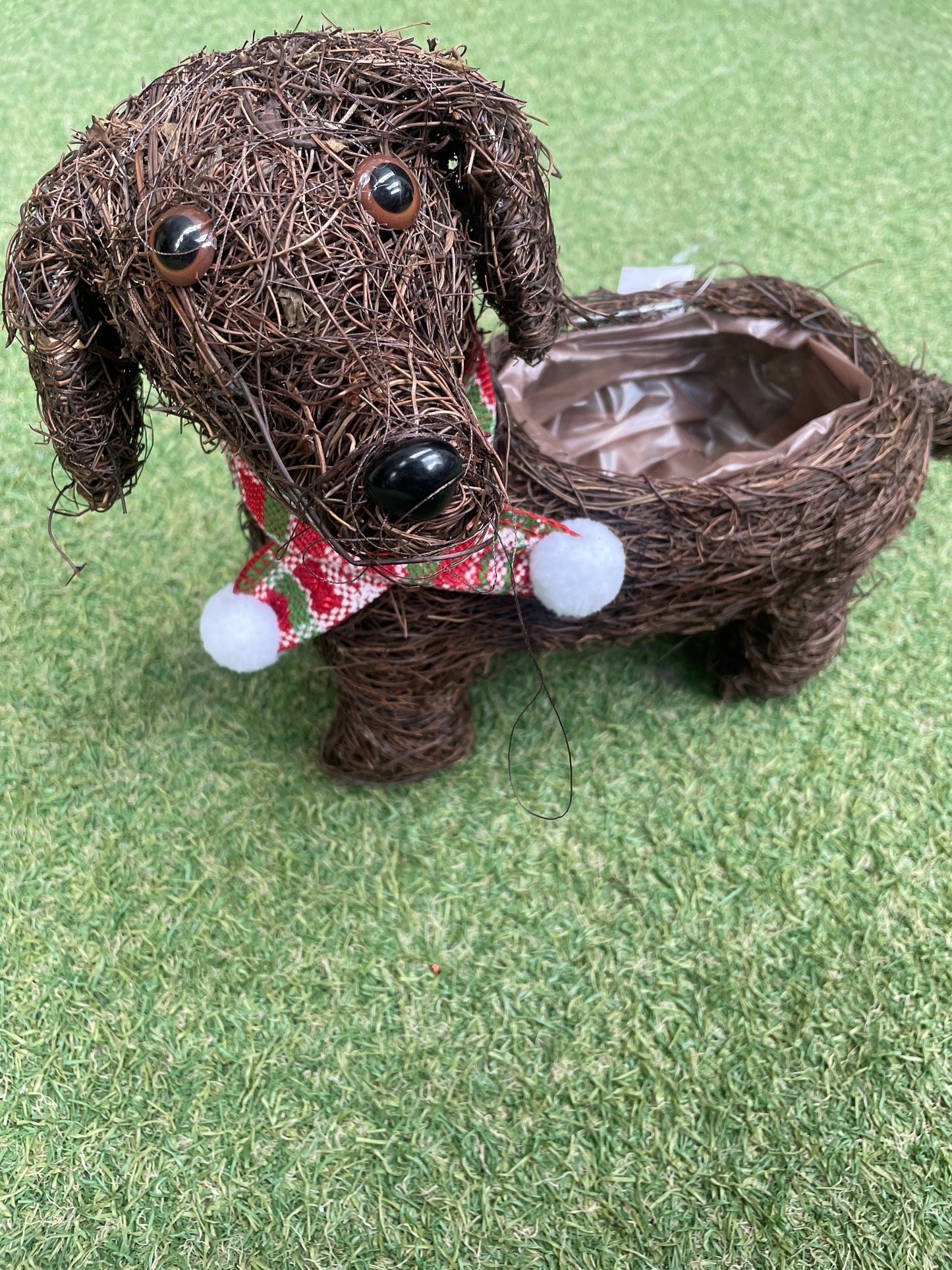 28cm SMALL SAUSAGE DOG PLANTER