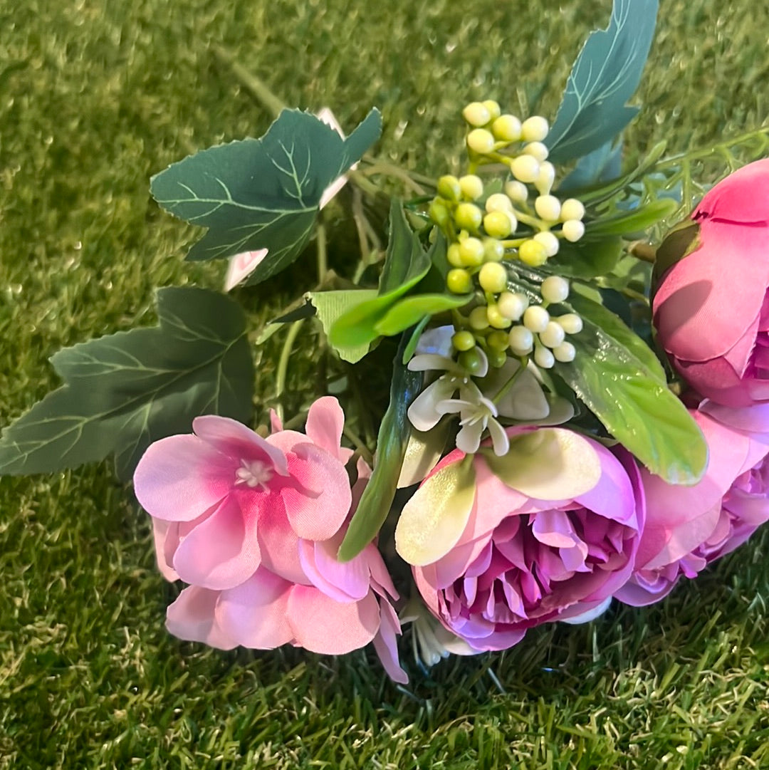 MINI RANUNCULUS HYDRANGEA BUNCH MIXED PINK