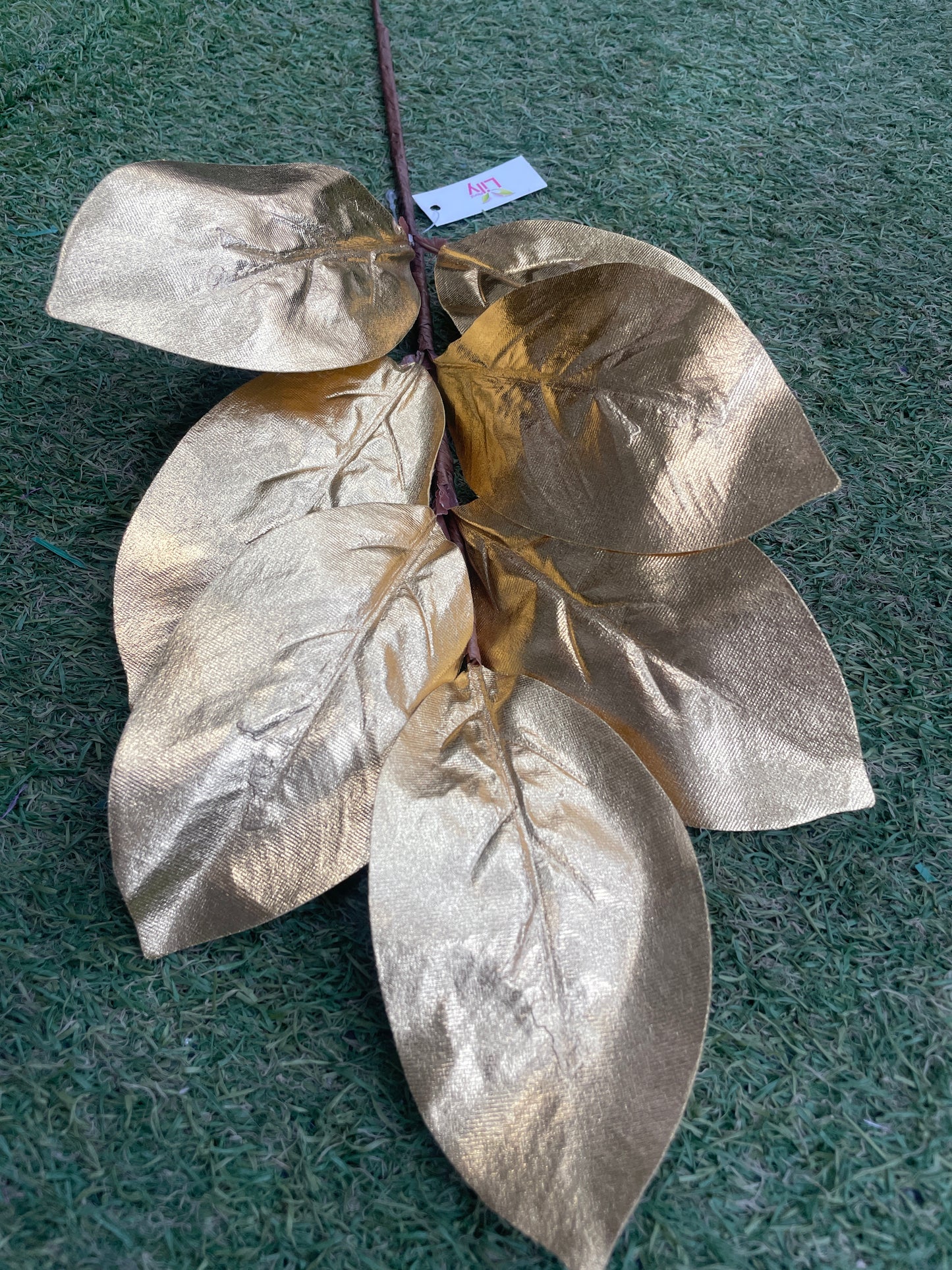 55cm METALLIC MAGNOLIA LEAF GOLD STEM