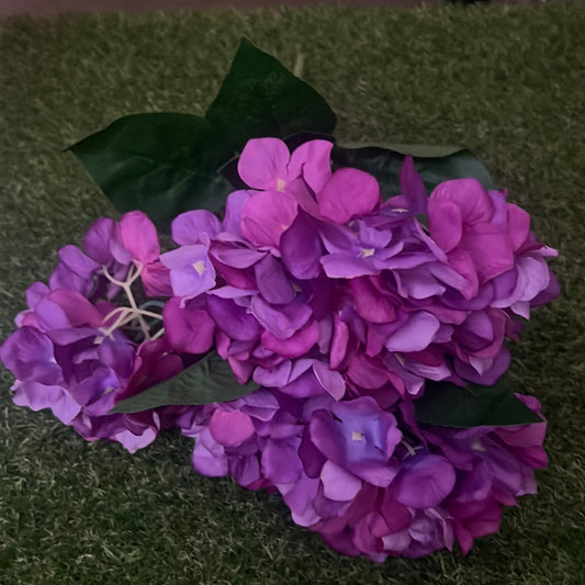 5 HEAD HYDRANGEA BUNCH BRIGHT PURPLE