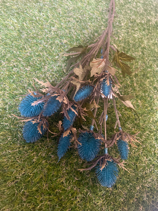 68cm SEA HOLLY BUNCH TEAL