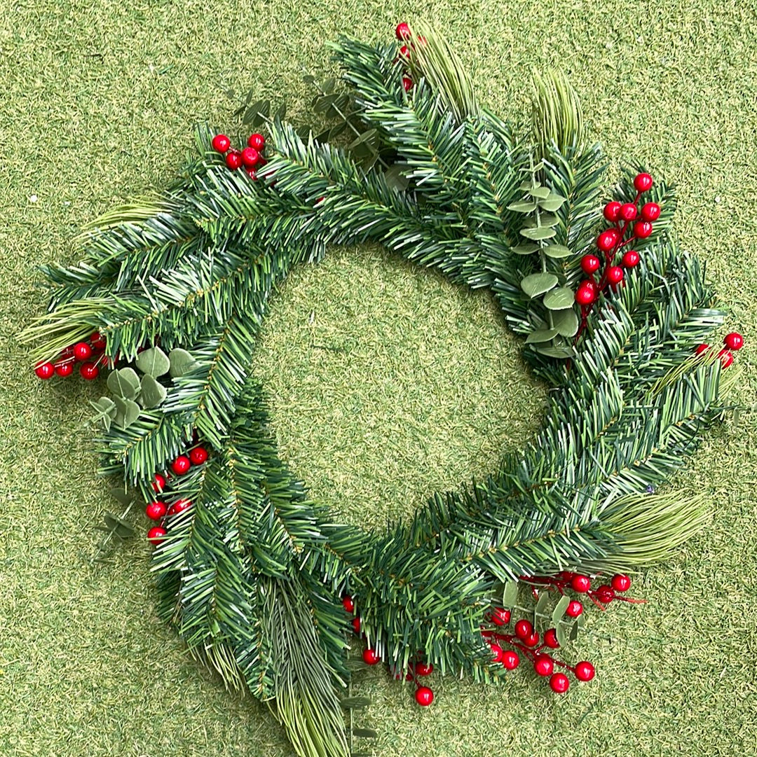 55cm (22inch) SPRUCE BERRIES EUCALYPTUS WREATH