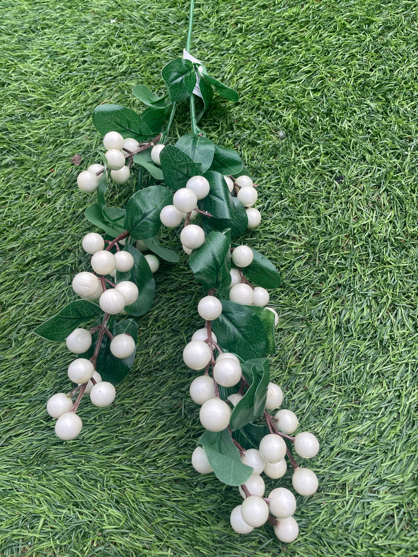 70cm IVORY BERRY BRANCH