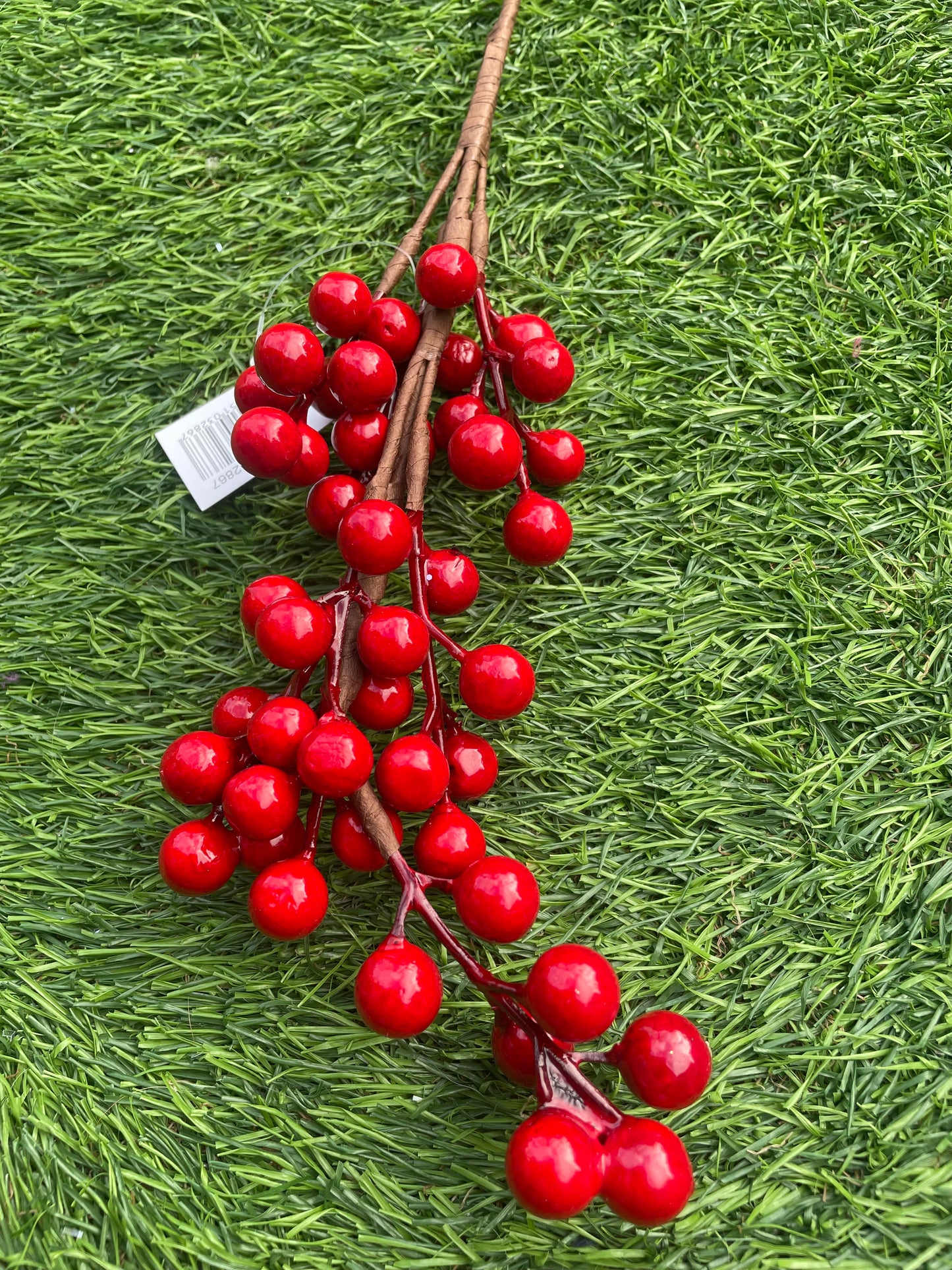 40CM RED BERRY SPRAY