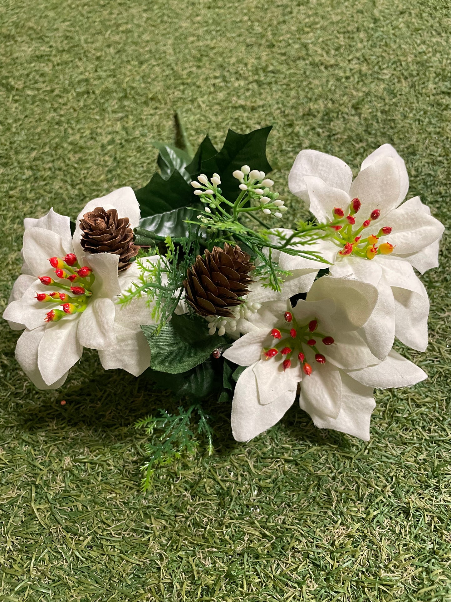 30cm IVORY  DELUXE VELVET POINSETTIA PINECONE