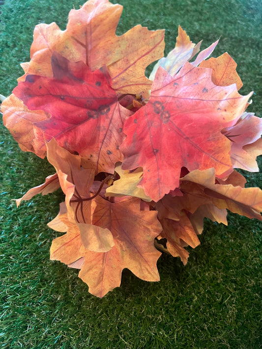 DELUXE 1.7M MAPLE LEAF GARLAND LIGHT YELLOW