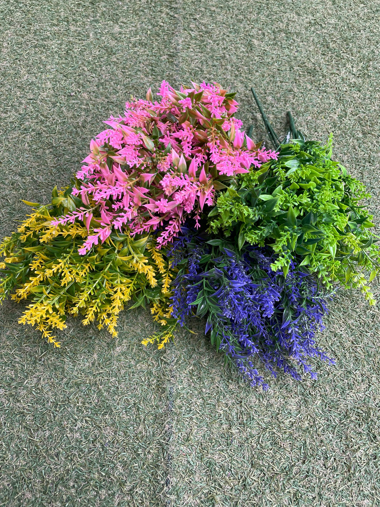 MIXED MULTI FOLIAGE BUNDLE OF 12