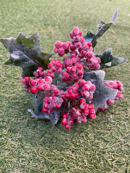 GLITTER HOLLY CLUSTER BERRY