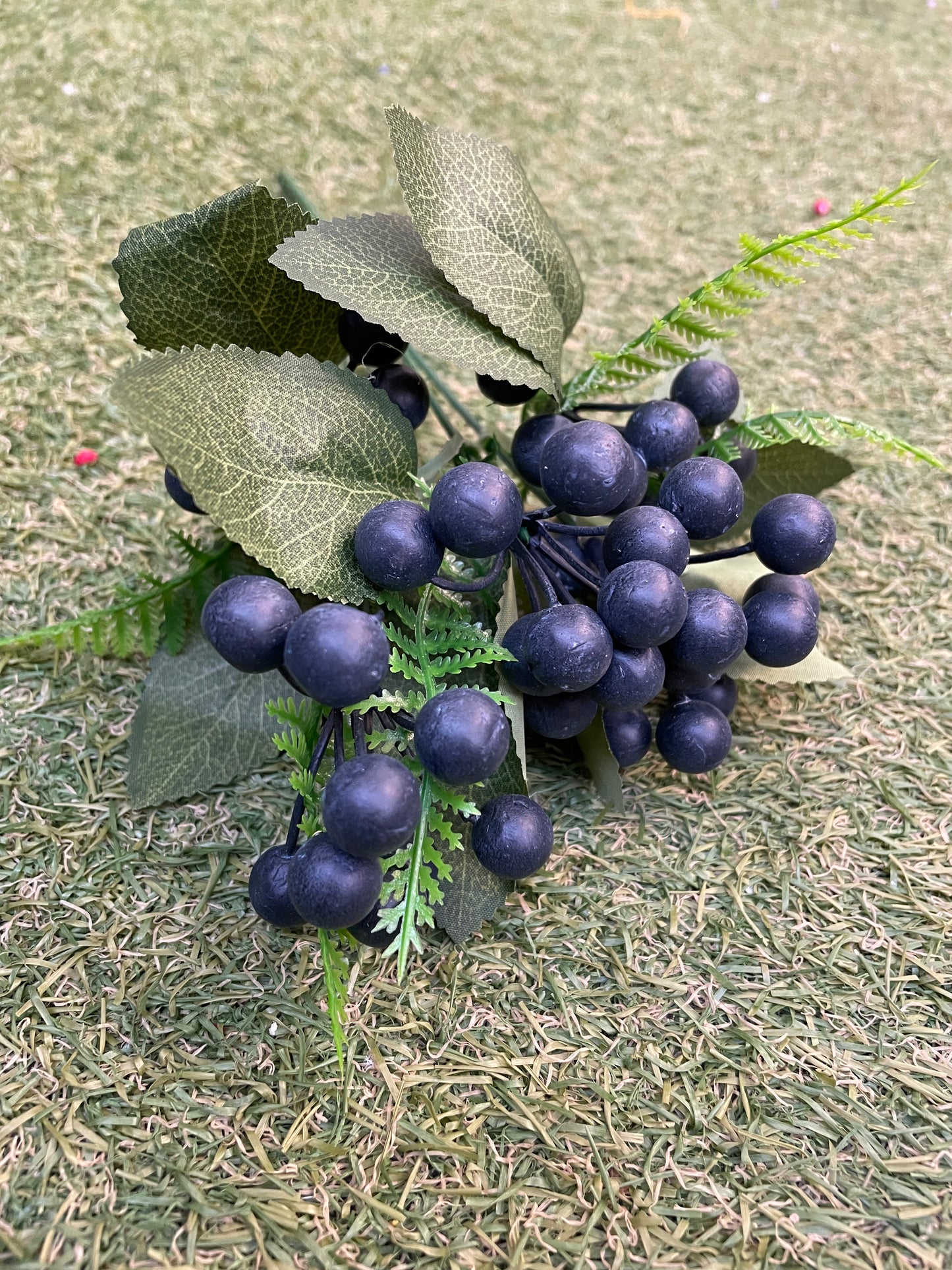 BUDGET CHRISTMAS BERRY BUNCH BLUEBERRY