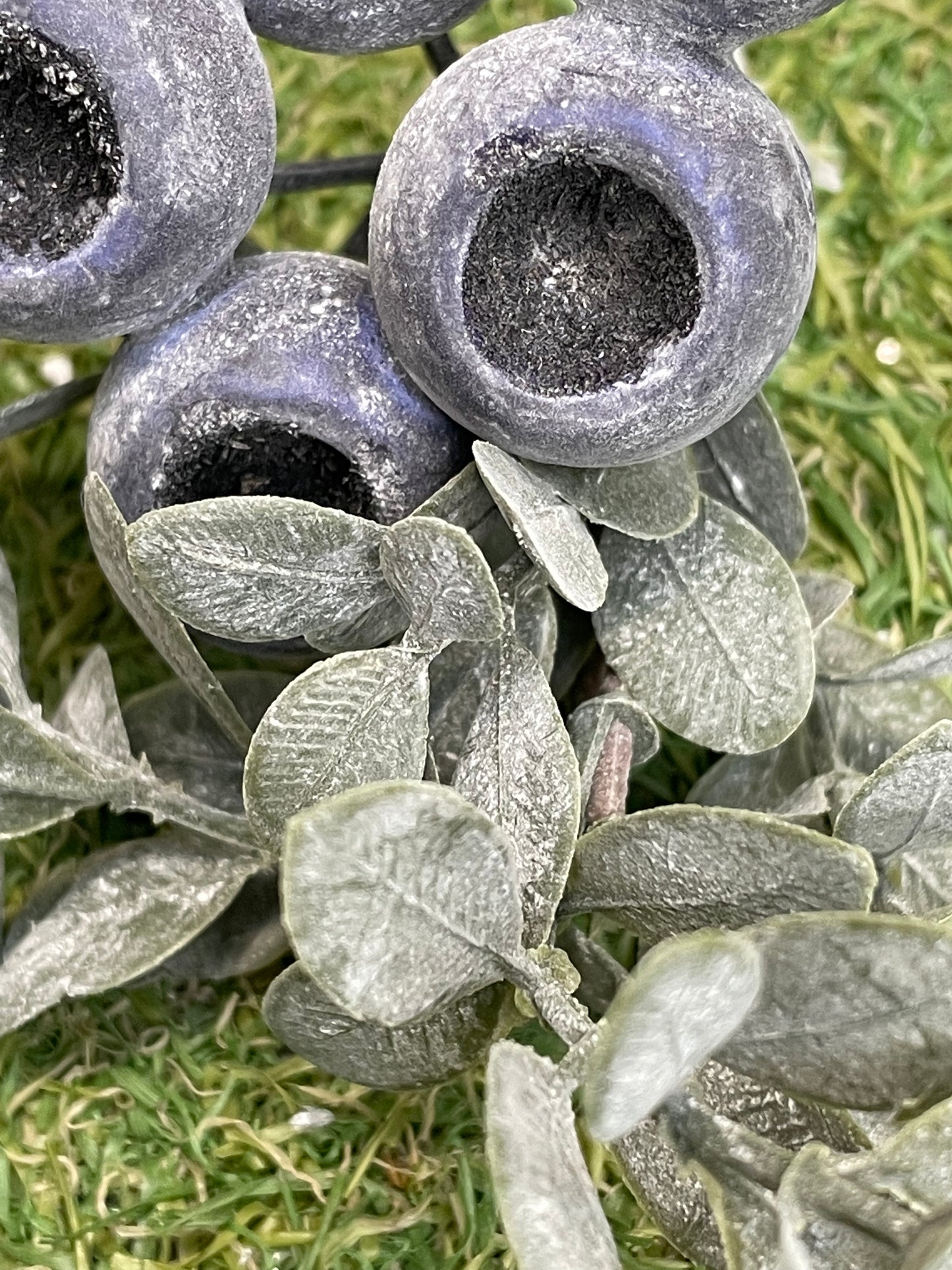 25cm PLAIN BLUEBERRY FOLIAGE PICK