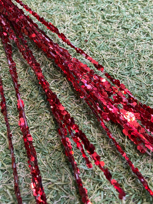 RED SEQUIN METALLIC GRASS