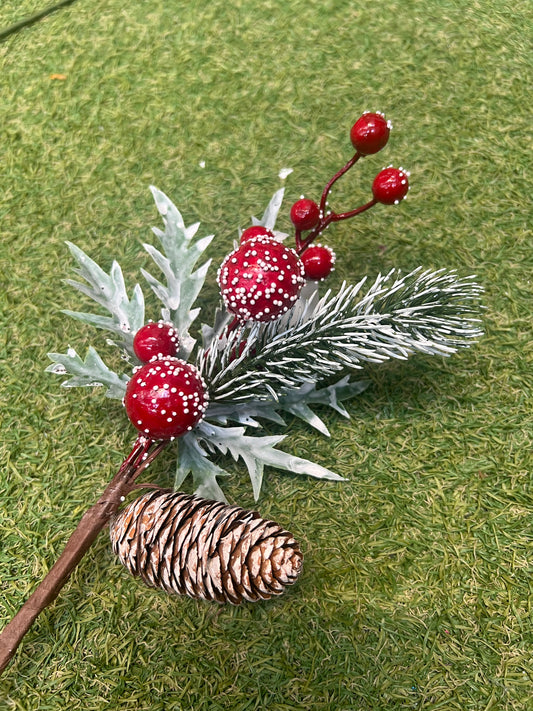 38cm RED BALL SPIKY FERN SPRUCE PICK