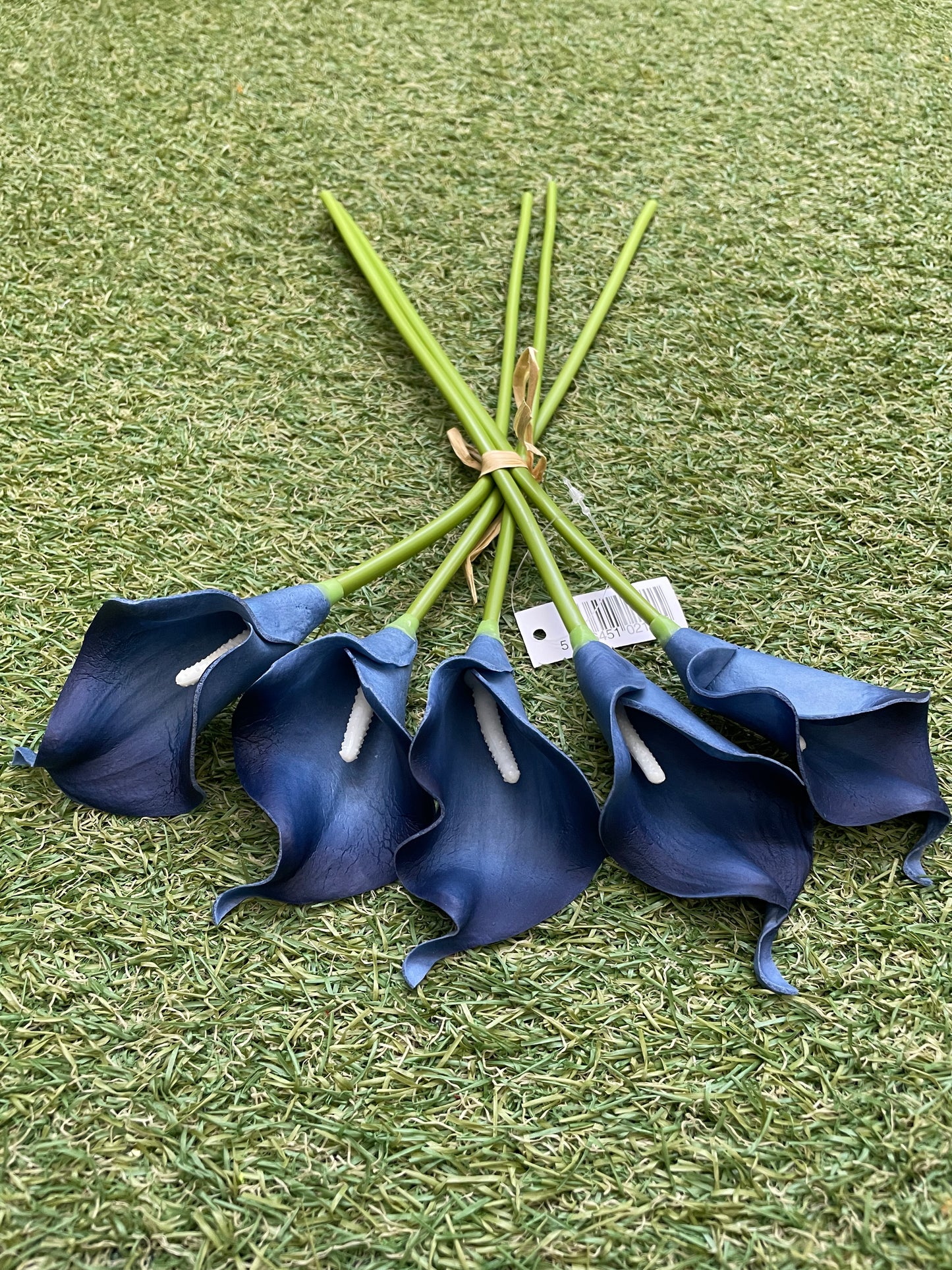 NAVY  REAL TOUCH CALLA LILY BUNCH 5 stems