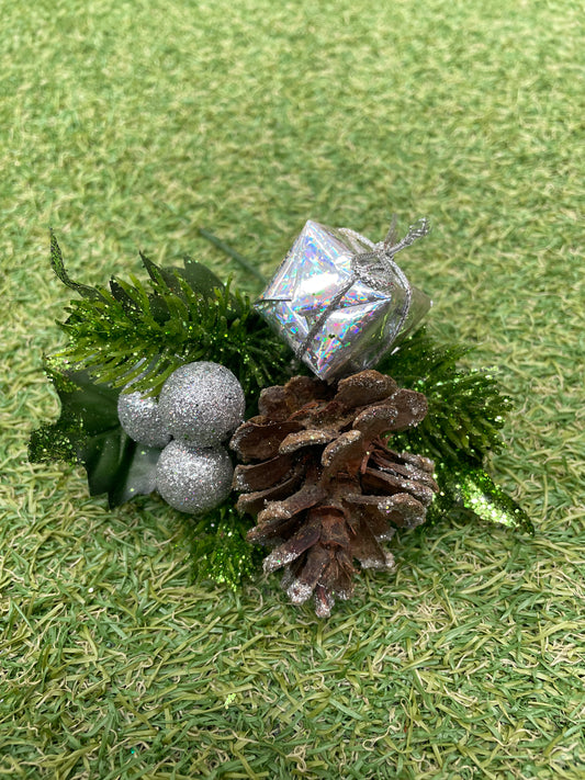 GLITTER PINECONE SILVER PRESENT