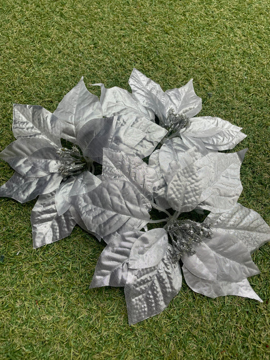 PACK 12 SILVER POINSETTIA HEADS