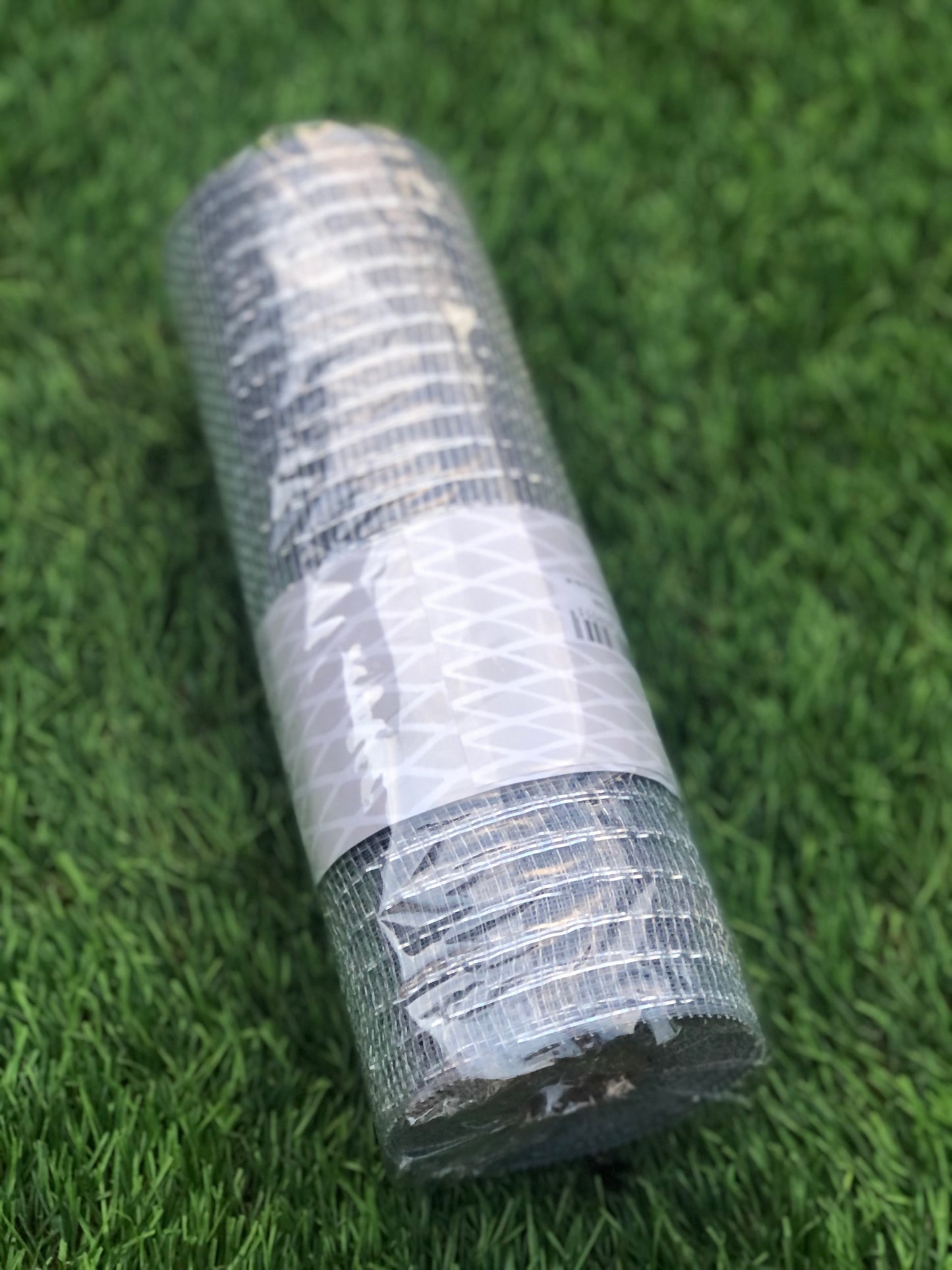 25cm METALLIC DECOMESH ROLL 9.1 yards SILVER