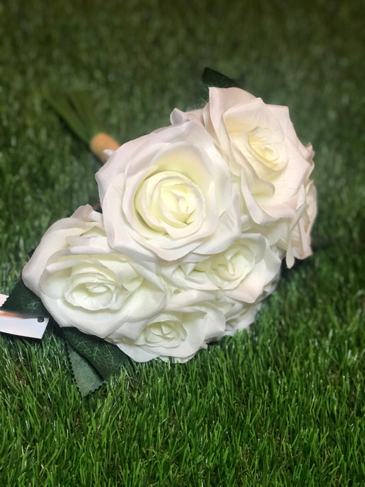 28cm OPEN IVORY ROSE BUNCH 7 HEAD