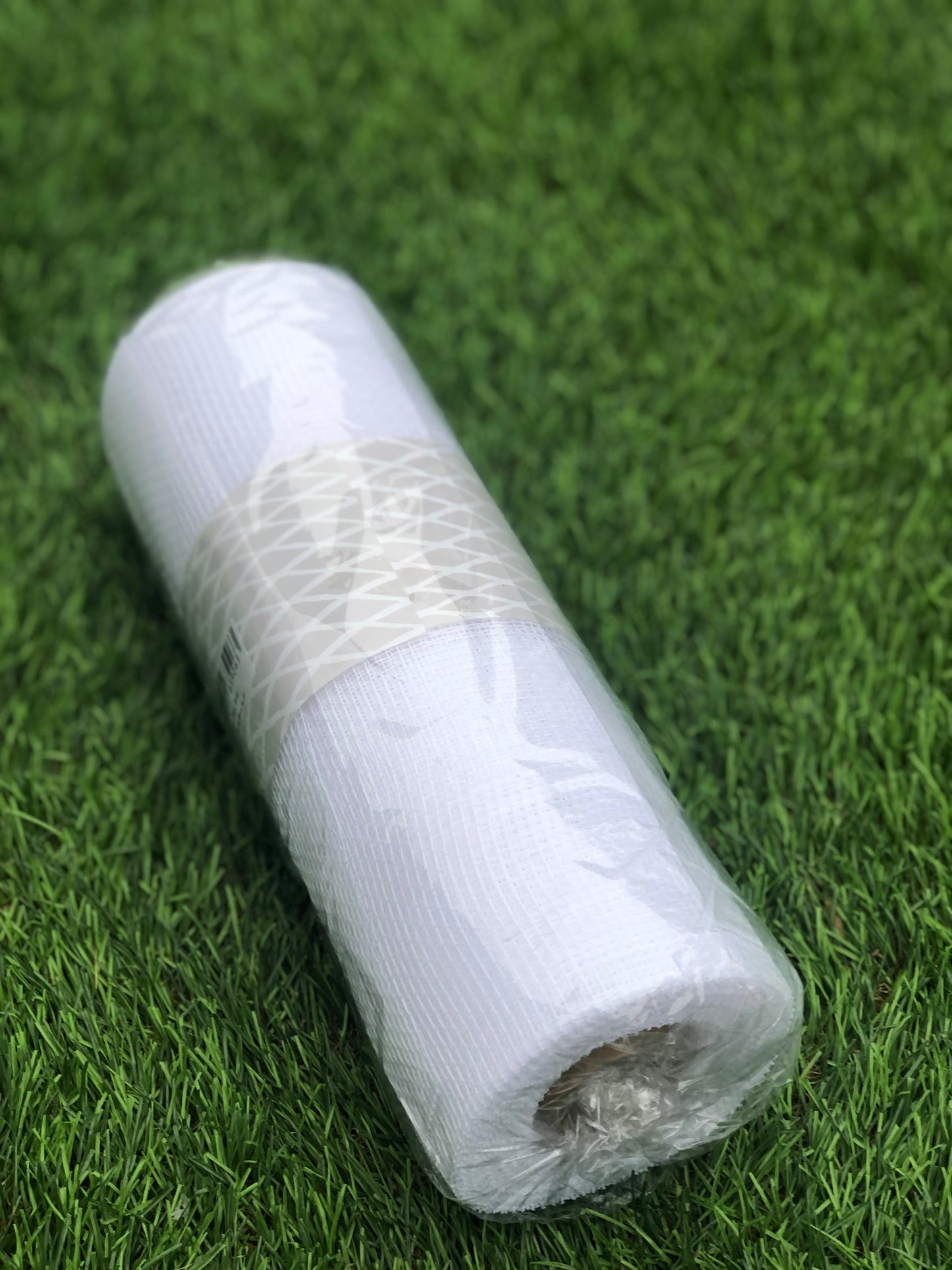 25cm DECOMESH ROLL 9.1 yards PLAIN WHITE