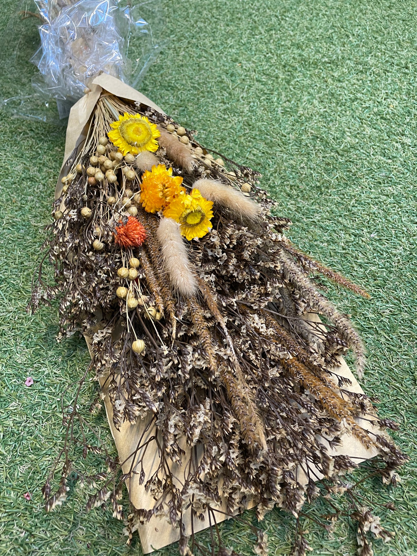 DRIED MIXED FLOWER BOUQUET NATURAL/YELLOW/ORANGE