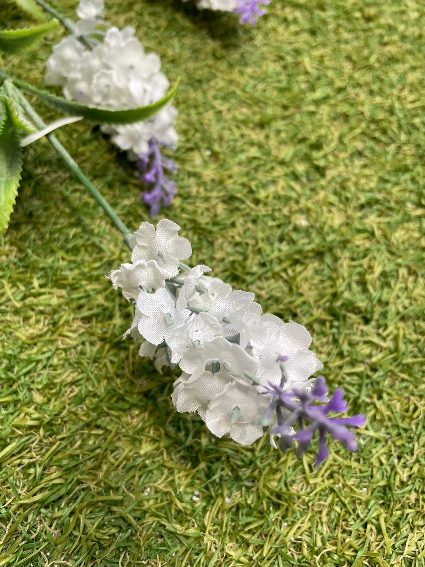 75cm SILK LAVENDER SPRAY WHITE