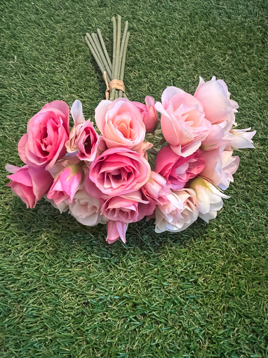 30cm MIXED SIZE MINI ROSE BUNCH PINKS