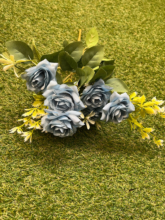 37cm BLUSH BLUE DIAMOND ROSE BUNCH