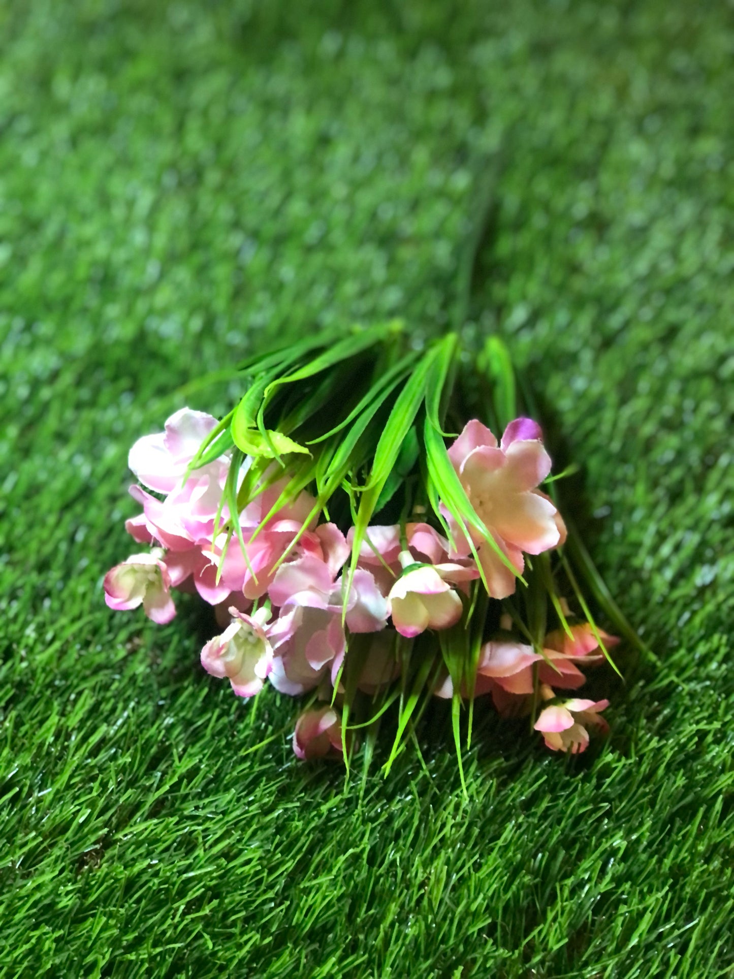 33cm MIXED FLOWER BUSH SWORD GRASS PINK