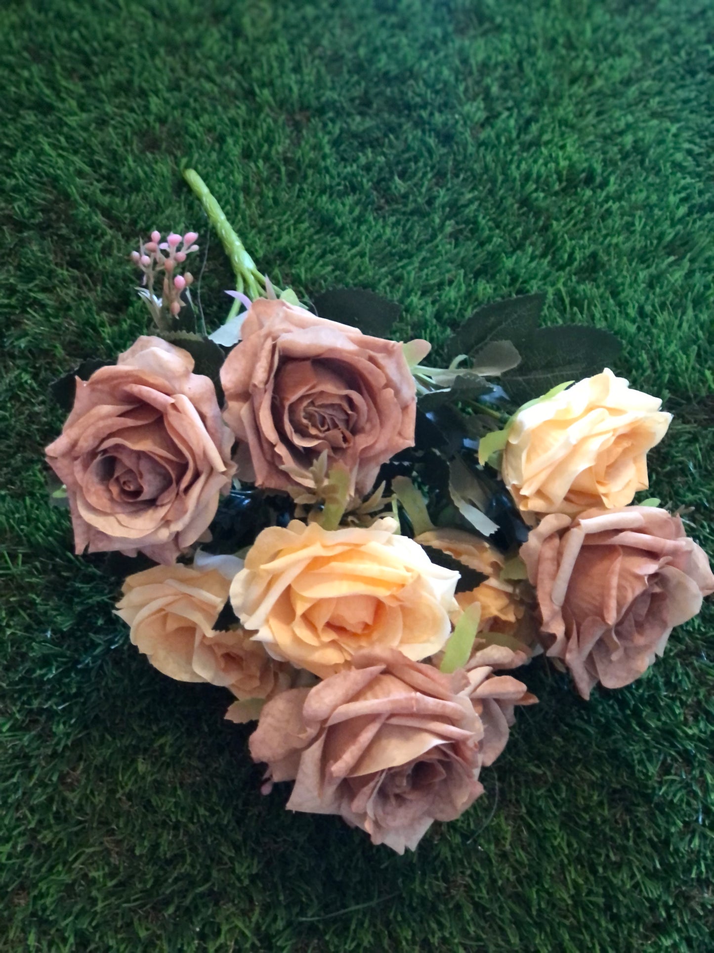 42cm MIXED ROSE BUNCH BROWN/PEACH