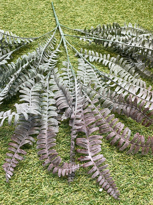 60cm LARGE FROSTED SOFT FERN PLUM TIPPED BUNCH