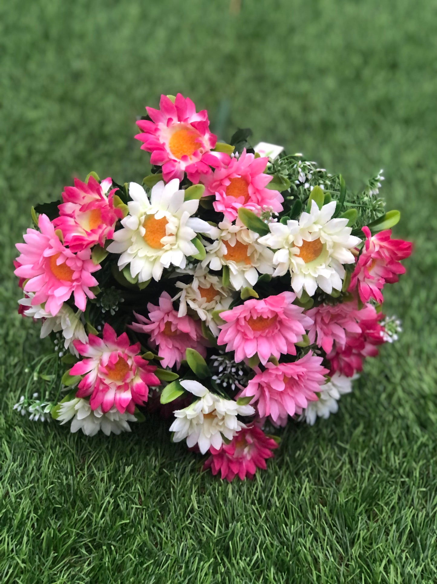 DAISY BUNCH WITH FOLIAGE PINK MIX 45cm