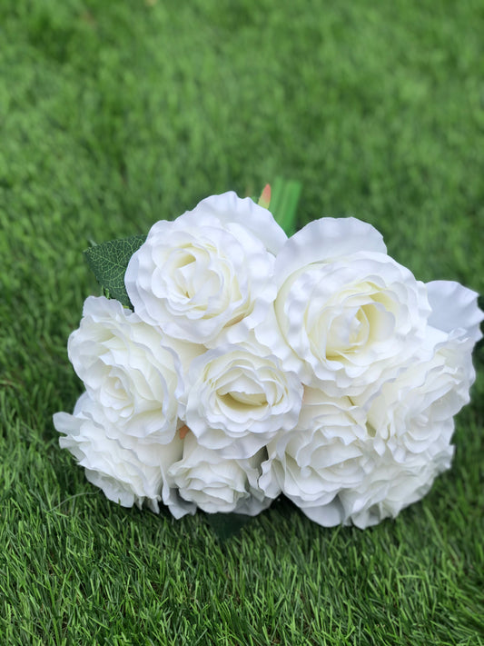 LARGE WAVY IVORY ROSE BUNCH 9 head