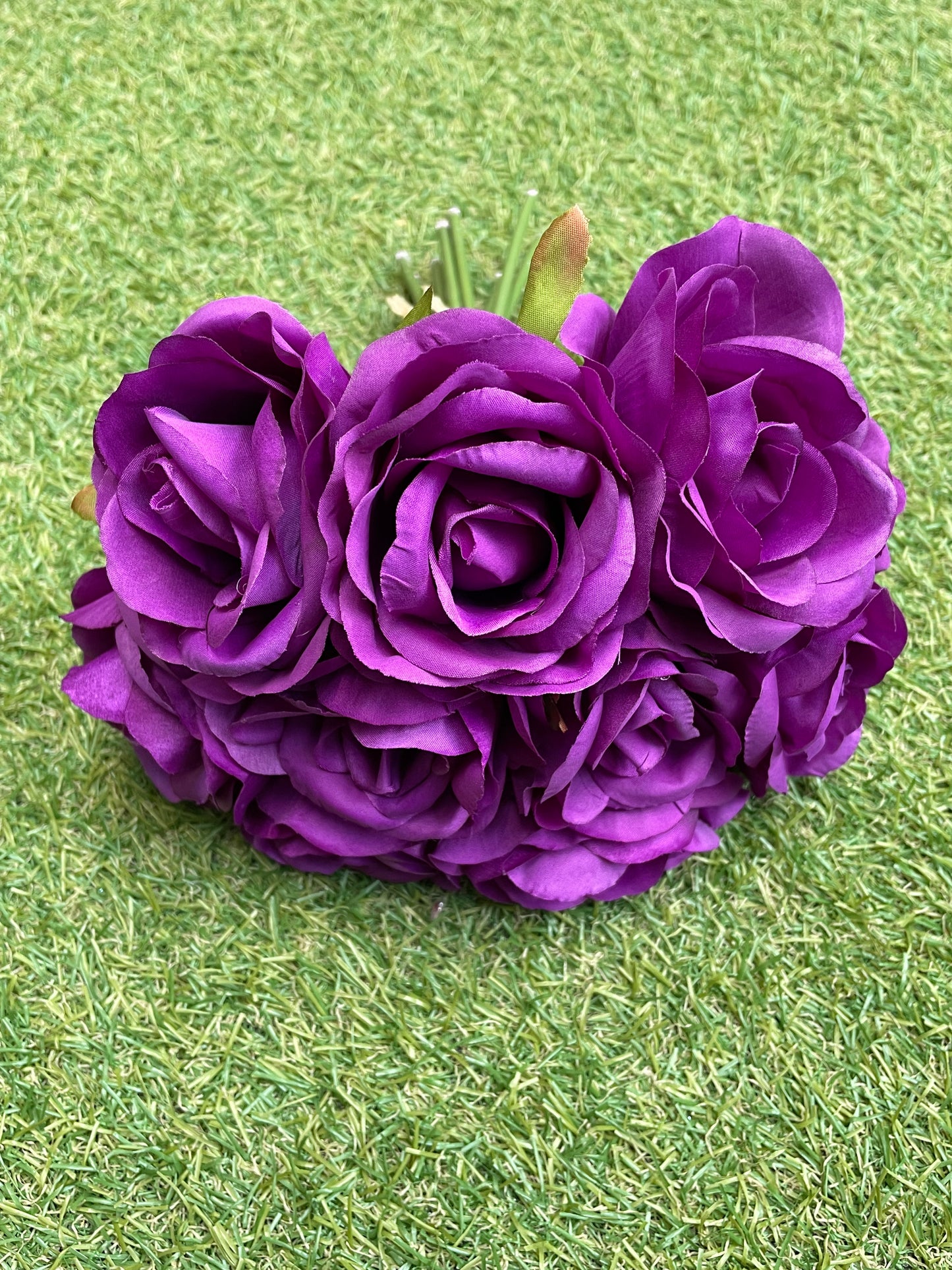 LARGE ROSE 9 HEAD BUNCH PURPLE