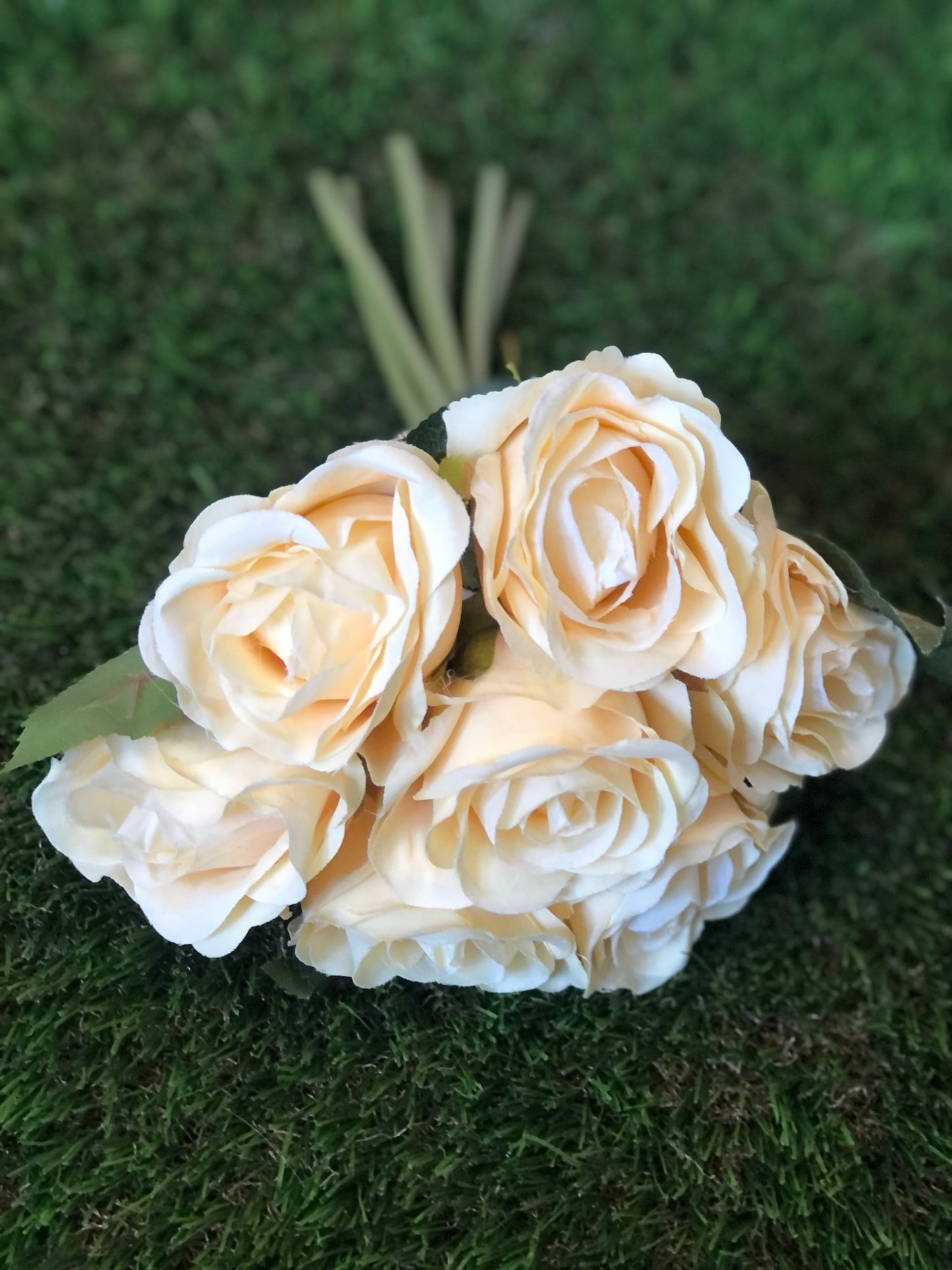 31cm CHAMPAGNE ROSE BUNCH