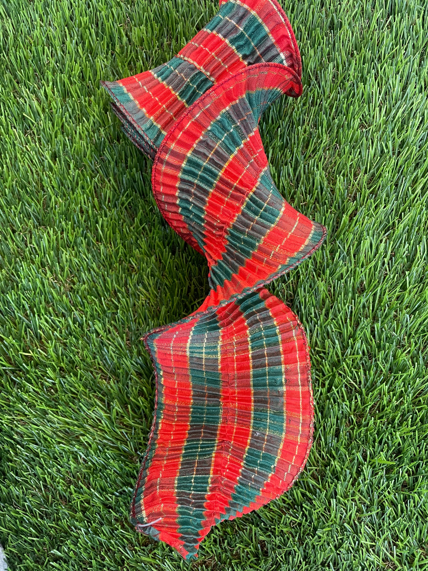 CURLY RIBBON TARTAN 2.7m