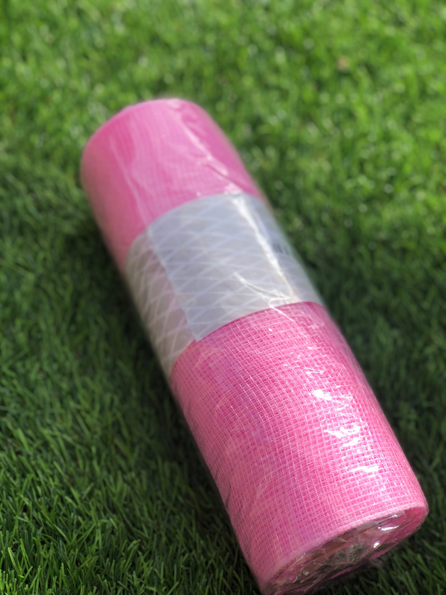 25cm DECOMESH ROLL 9.1 yards PLAIN LIGHT PINK