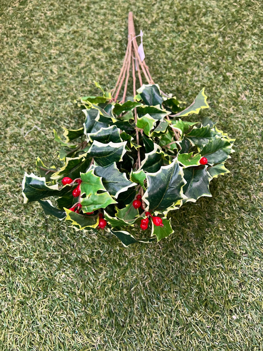 LARGE 40cm HOLLY BUNCH