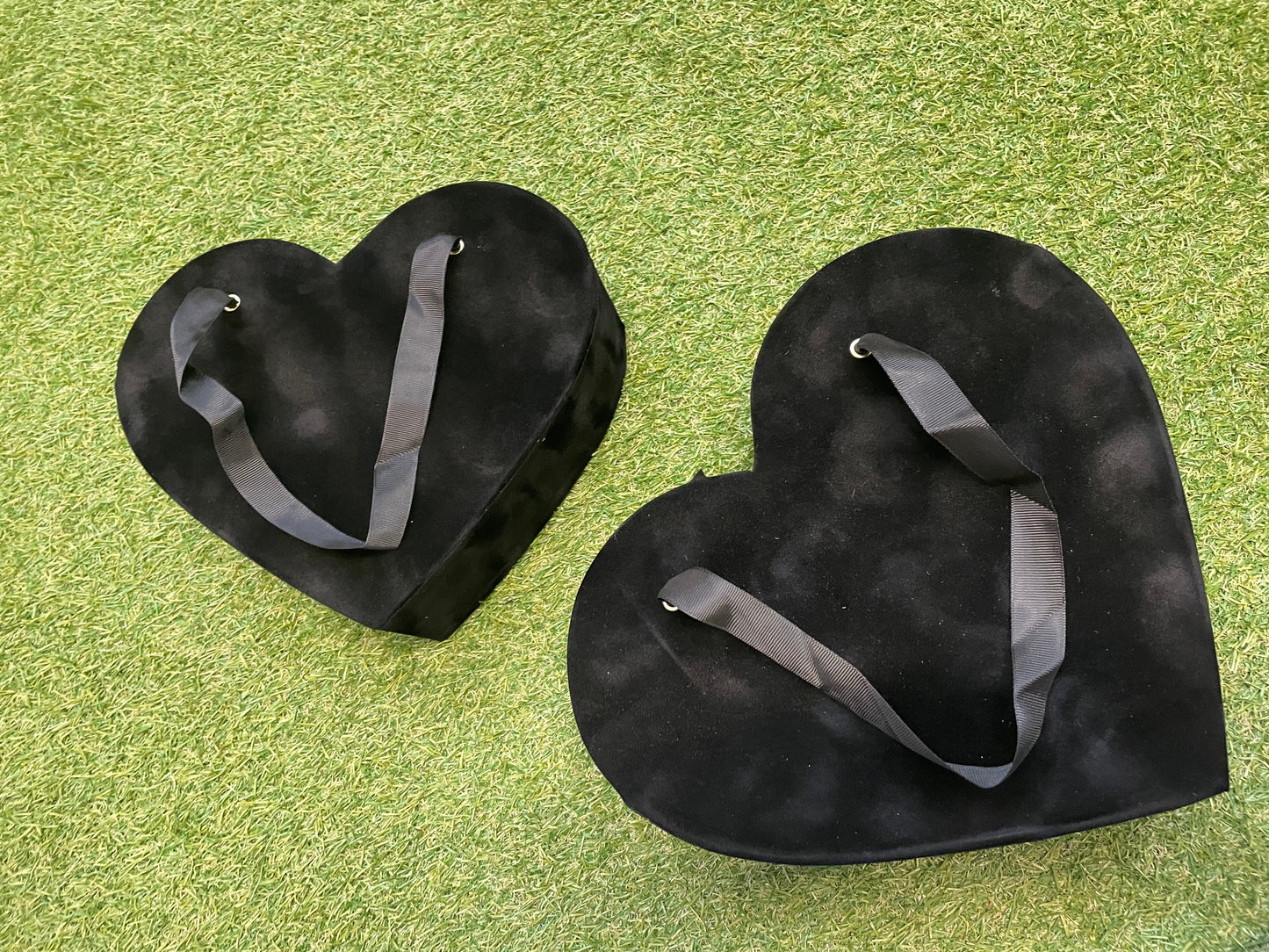 BLACK VELVET HEART BOXES PK2