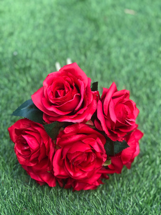 LARGE OPEN ROSE BUNCH RED 25cm