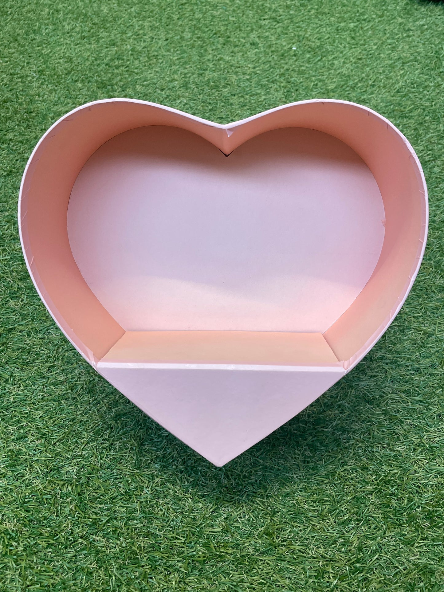 PINK HEART BOX WITH STAND 24.5cm