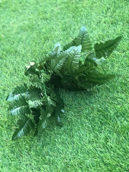 44cm LEATHER FERN BUSH