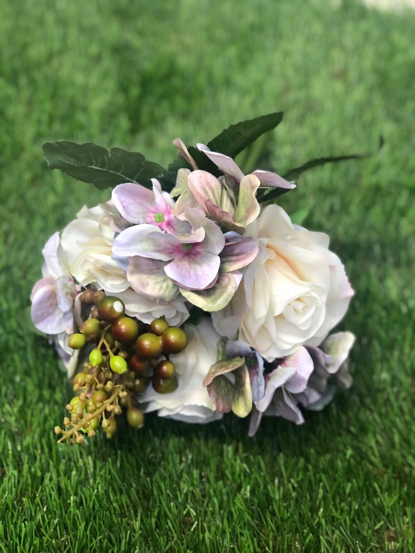 28cm IVORY ROSE MIX BOUQUET