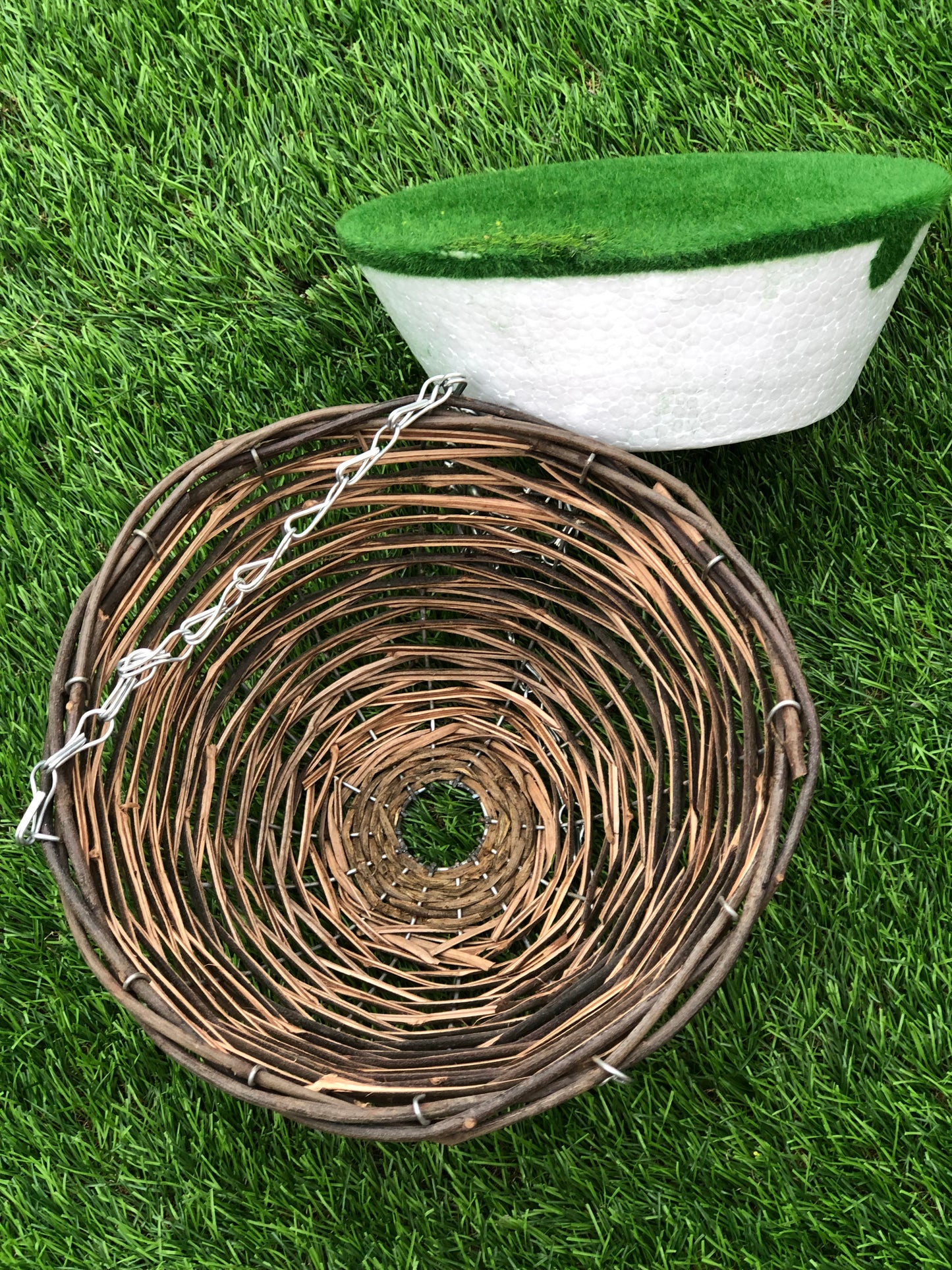 HANGING BASKET & POLYSTYRENE LINER 10inch