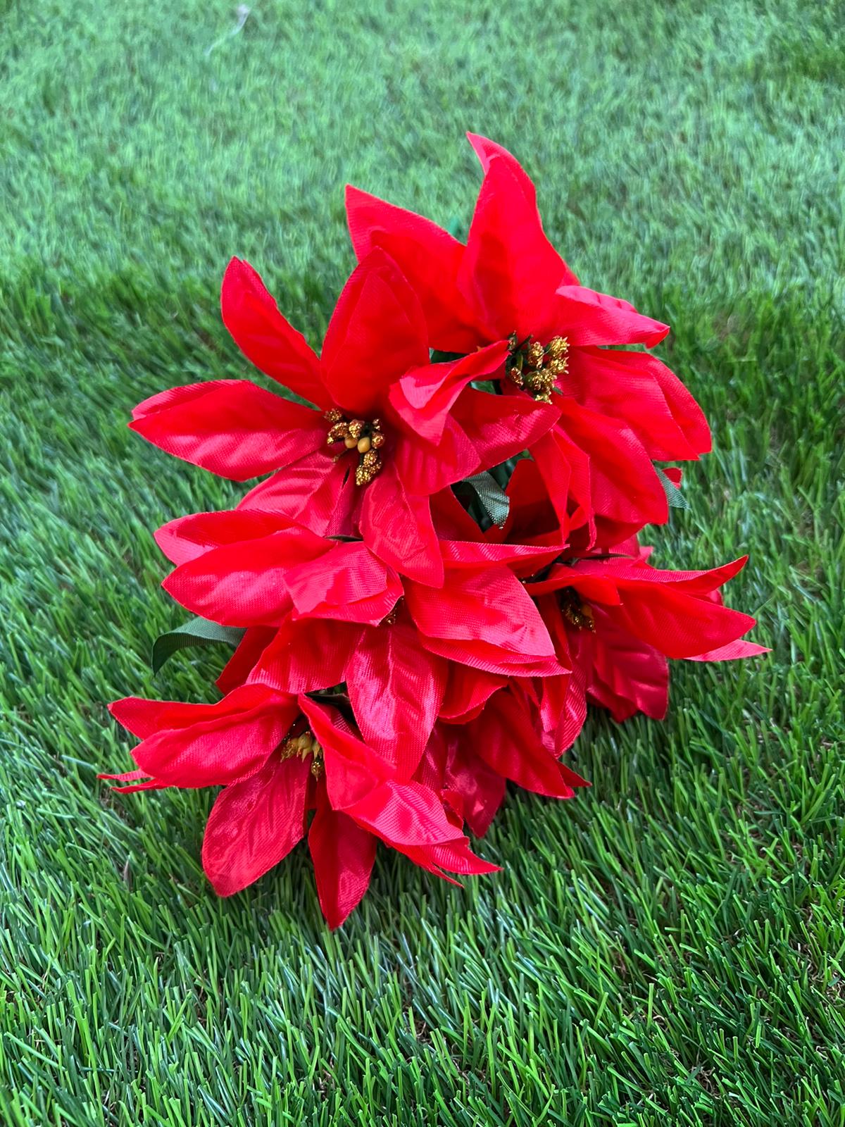 9 HEAD POINSETTIA RED