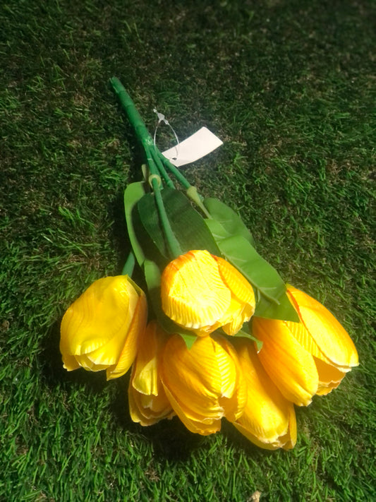 37cm LARGE TULIP BUNCH LIGHT YELLOW