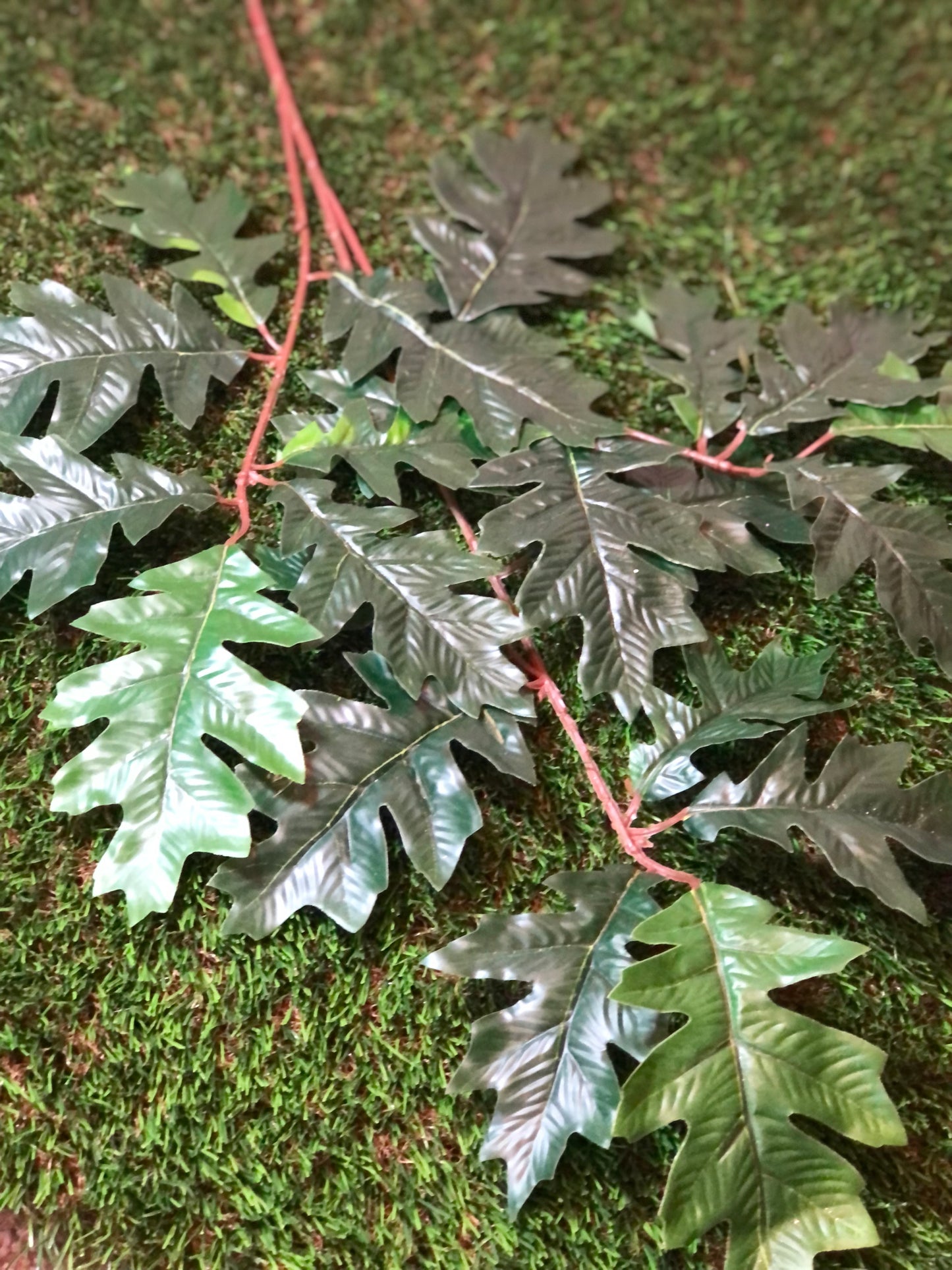 68cm LARGE OAK LEAF GREEN