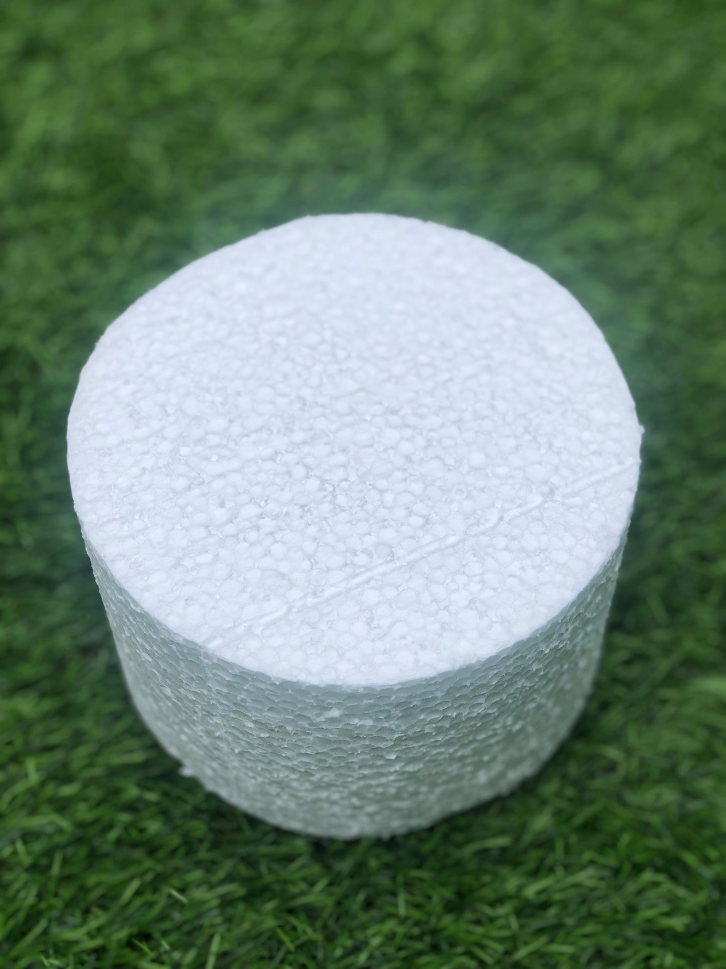 POLYSTYRENE CYLINDER MEDIUM 15cm