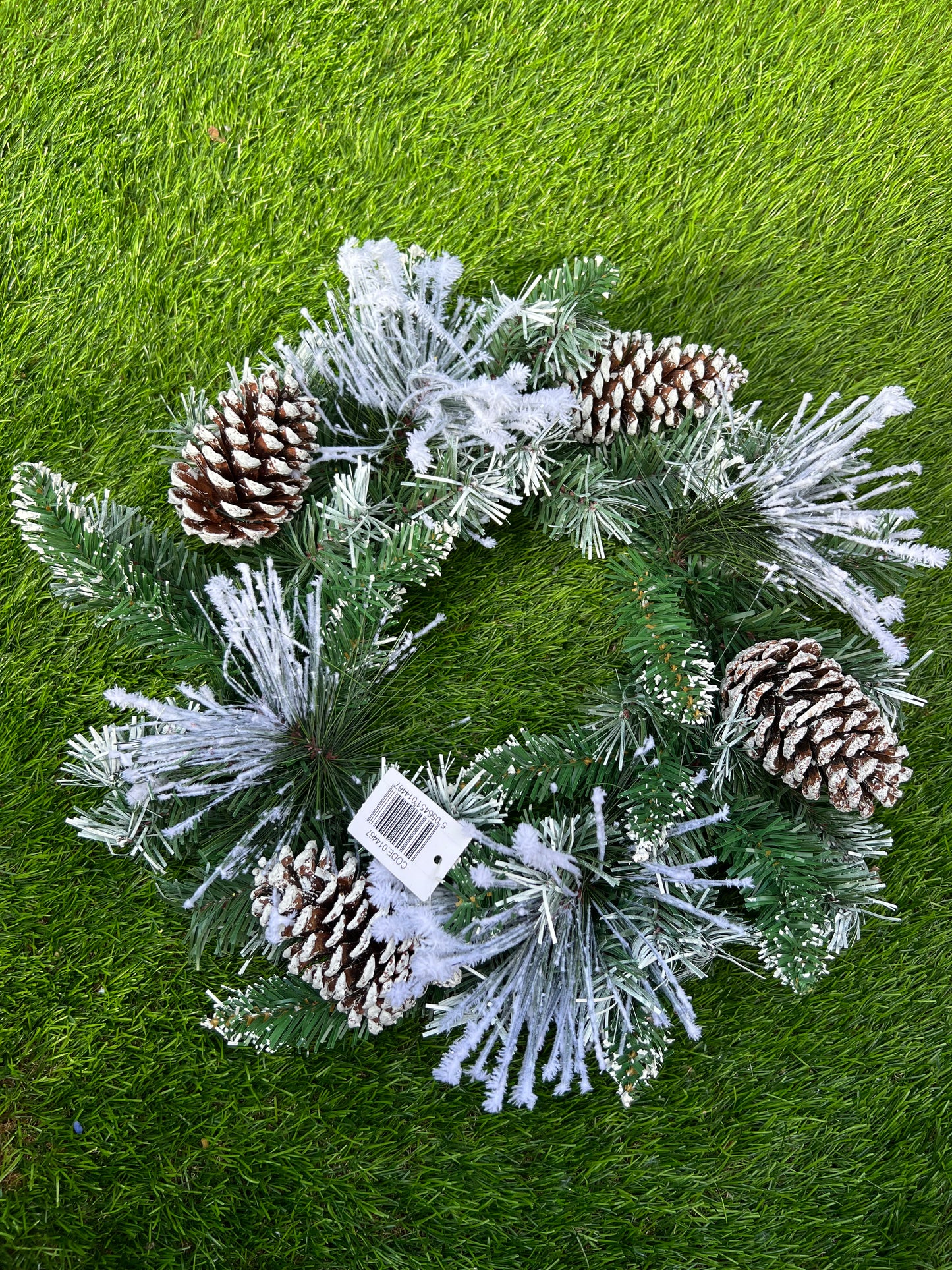 40cm SNOWY XMAS SPRUCE WITH GIANT PINECONE