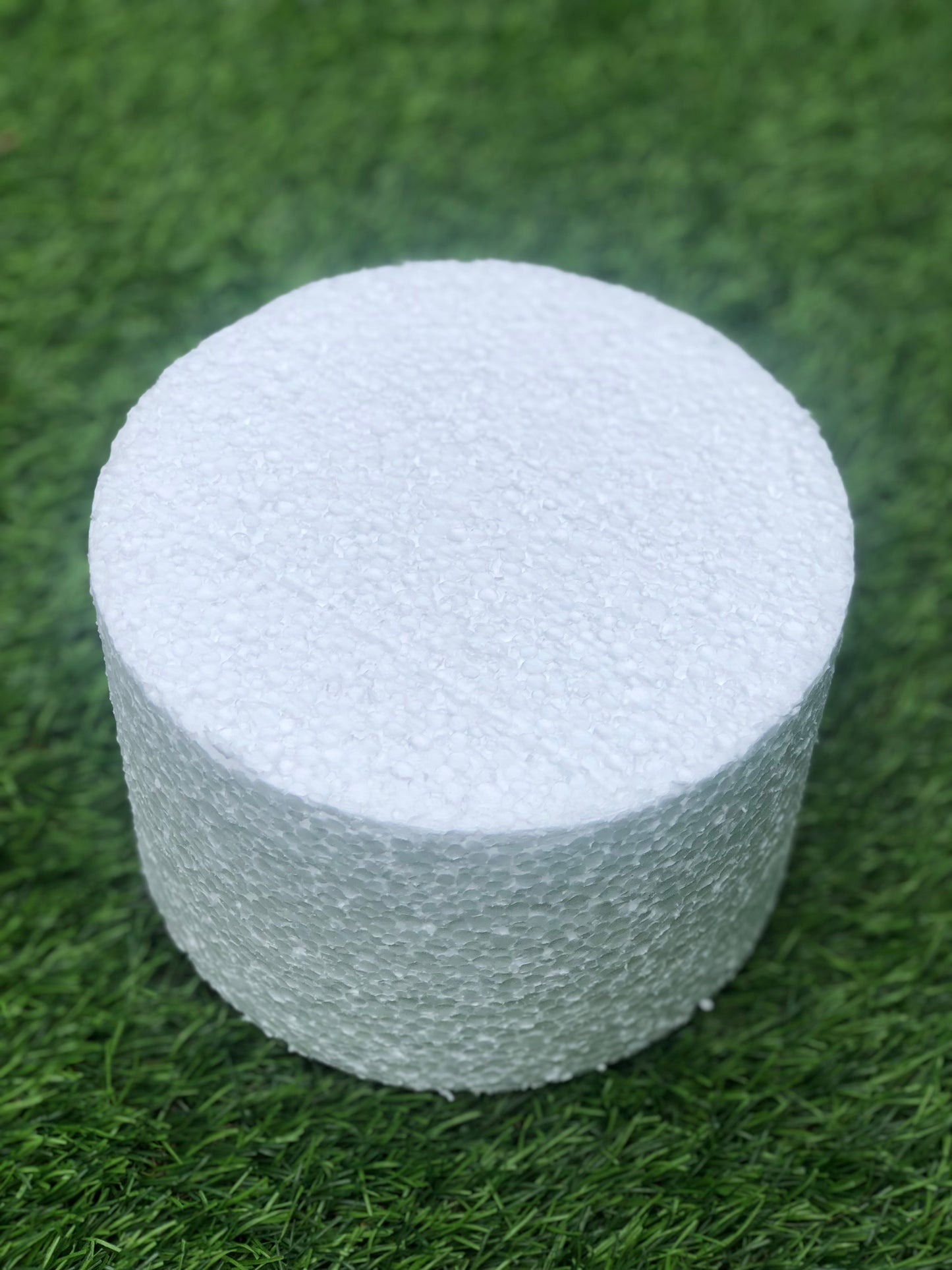 POLYSTYRENE CYLINDER LARGE 18cm